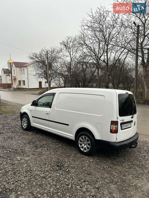 Вантажний фургон Volkswagen Caddy 2010 в Дунаївцях