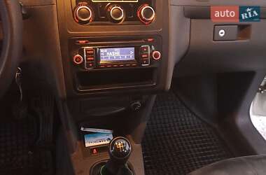 Мінівен Volkswagen Caddy 2013 в 