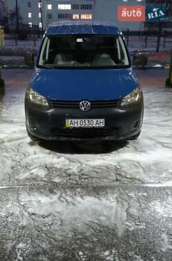 Вантажопасажирський фургон Volkswagen Caddy 2012 в Києві