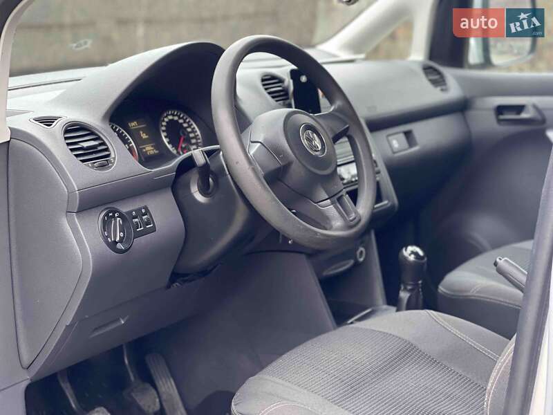 Минивэн Volkswagen Caddy 2012 в Дергачах