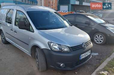 Вантажопасажирський фургон Volkswagen Caddy 2014 в Одесі