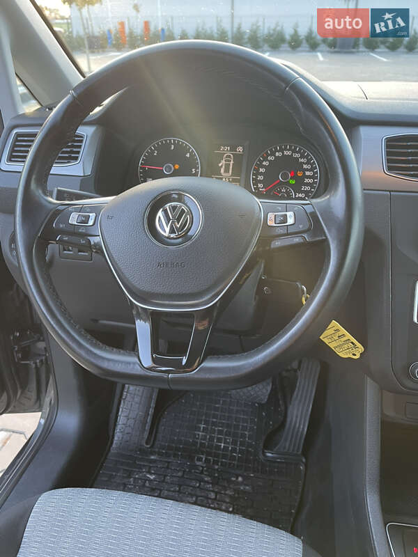 Минивэн Volkswagen Caddy 2015 в Виноградове