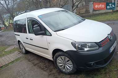 Грузовой фургон Volkswagen Caddy 2012 в Черновцах