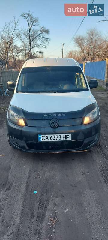 Вантажний фургон Volkswagen Caddy 2011 в Смілі