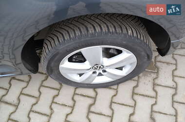 Минивэн Volkswagen Caddy 2010 в 