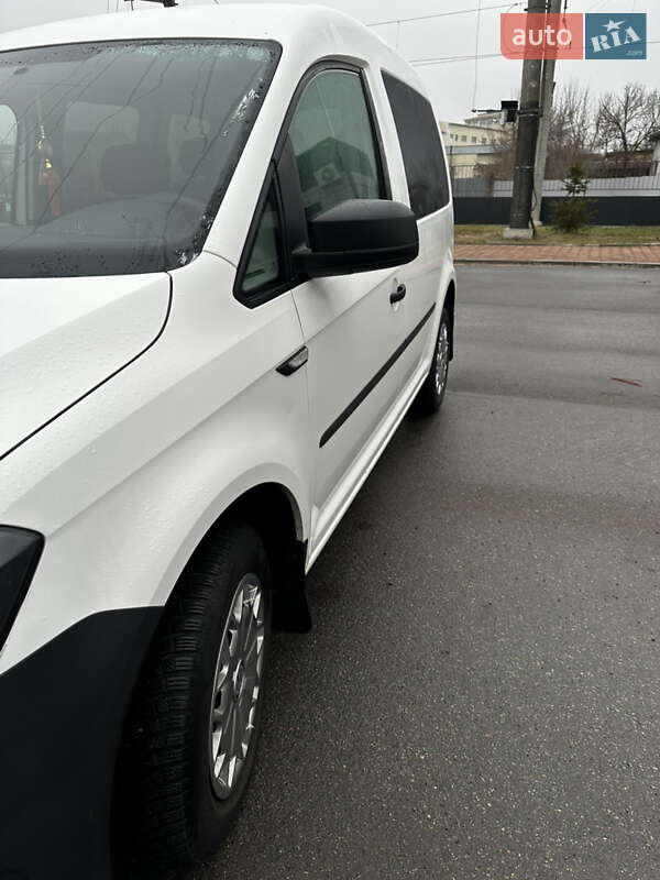 Минивэн Volkswagen Caddy 2015 в Белой Церкви