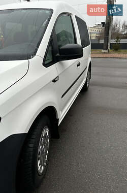 Минивэн Volkswagen Caddy 2015 в 