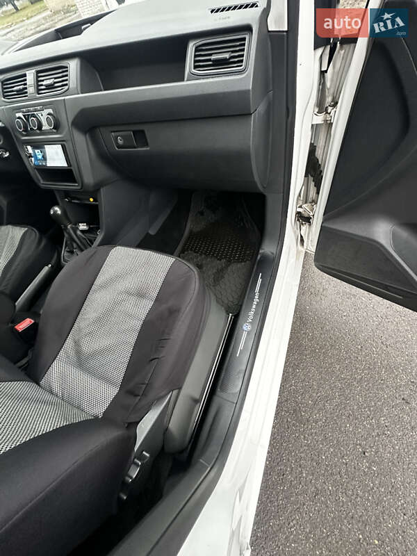 Минивэн Volkswagen Caddy 2015 в Белой Церкви