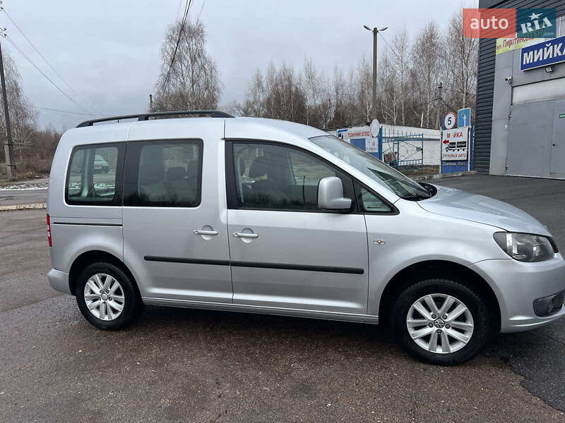 Минивэн Volkswagen Caddy 2011 в Прилуках