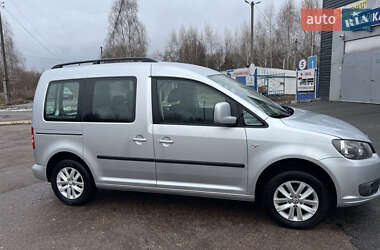 Мінівен Volkswagen Caddy 2011 в 