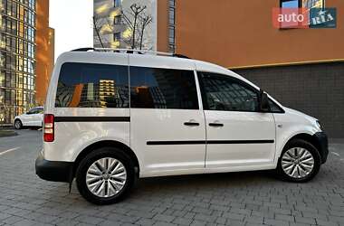 Вантажний фургон Volkswagen Caddy 2012 в Івано-Франківську