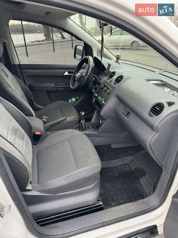 Мінівен Volkswagen Caddy 2014 в Василькові