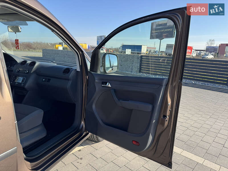 Мінівен Volkswagen Caddy 2012 в Мукачевому