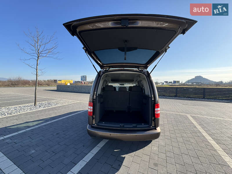Мінівен Volkswagen Caddy 2012 в Мукачевому