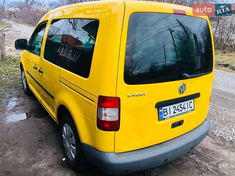 Минивэн Volkswagen Caddy 2005 в Кременчуге
