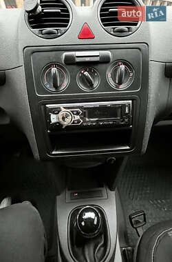 Минивэн Volkswagen Caddy 2006 в 