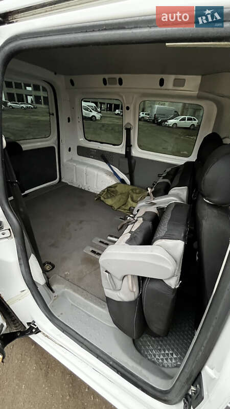 Минивэн Volkswagen Caddy 2006 в Тернополе