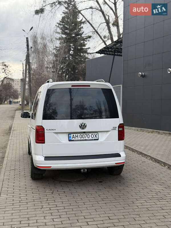 Мінівен Volkswagen Caddy 2016 в Слов'янську