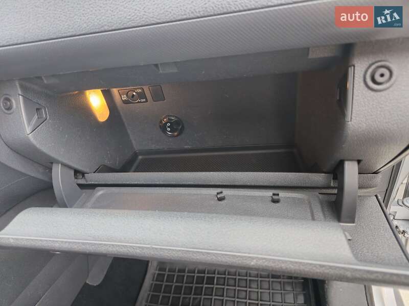 Минивэн Volkswagen Caddy 2014 в Киеве фото 25 Минивэн Volkswagen Caddy 2014 в Киеве