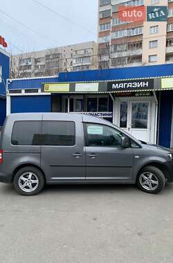 Мінівен Volkswagen Caddy 2014 в 