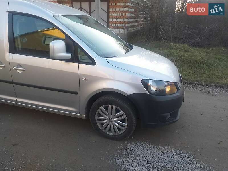 Минивэн Volkswagen Caddy 2015 в Вилке