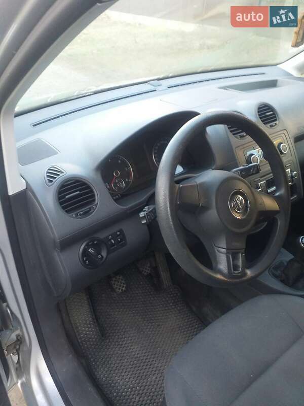 Минивэн Volkswagen Caddy 2015 в Вилке