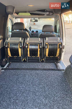Минивэн Volkswagen Caddy 2010 в 