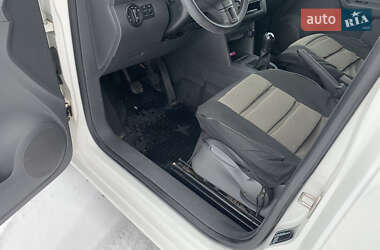 Грузовой фургон Volkswagen Caddy 2012 в Кременчуге