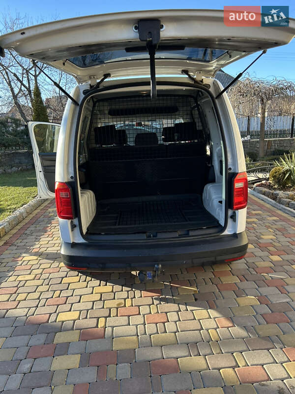 Мінівен Volkswagen Caddy 2015 в Умані