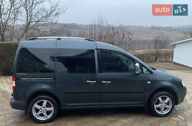 Мінівен Volkswagen Caddy 2006 в Чернівцях