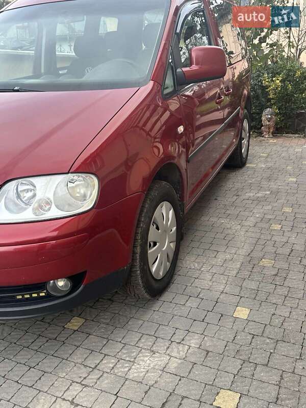 Минивэн Volkswagen Caddy 2008 в Львове