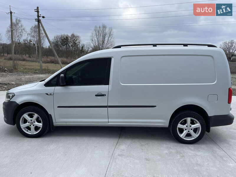 Вантажний фургон Volkswagen Caddy 2015 в Черкасах