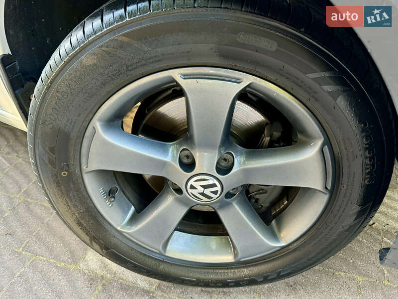 Минивэн Volkswagen Caddy 2015 в Трускавце
