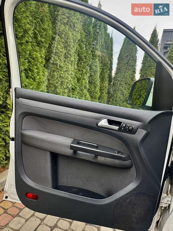 Минивэн Volkswagen Caddy 2015 в Трускавце