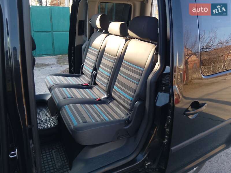 Минивэн Volkswagen Caddy 2011 в Никополе