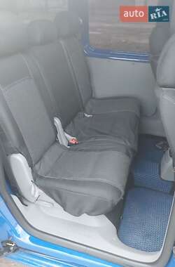 Минивэн Volkswagen Caddy 2010 в 