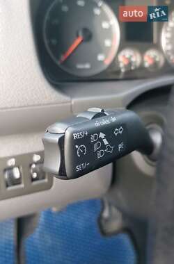 Минивэн Volkswagen Caddy 2010 в 