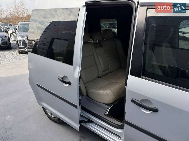 Мінівен Volkswagen Caddy 2010 в Рівному