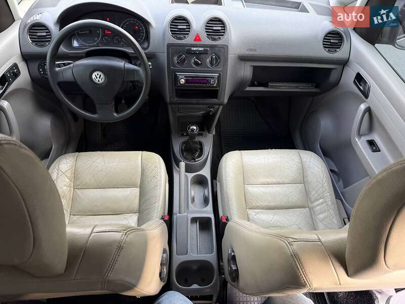 Мінівен Volkswagen Caddy 2010 в Рівному