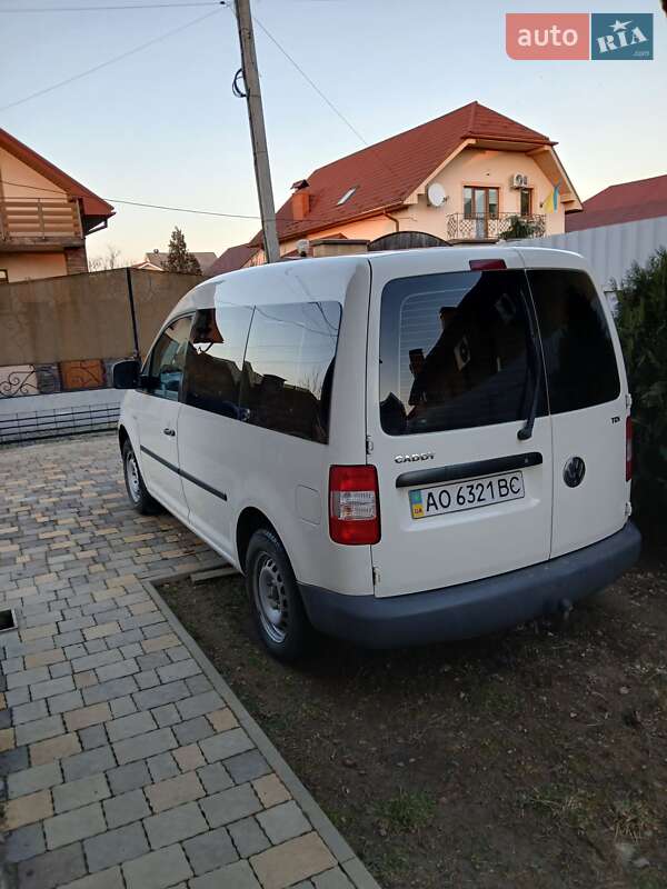 Минивэн Volkswagen Caddy 2007 в Ужгороде