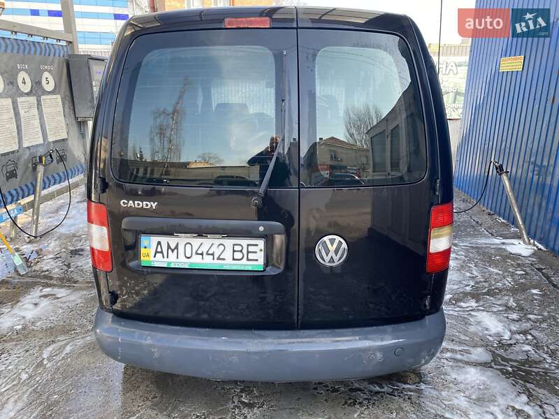 Минивэн Volkswagen Caddy 2006 в Киеве