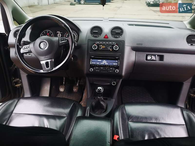 Минивэн Volkswagen Caddy 2013 в Чернигове
