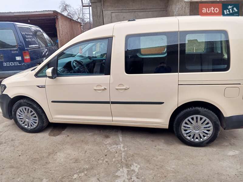 Мінівен Volkswagen Caddy 2016 в Луцьку