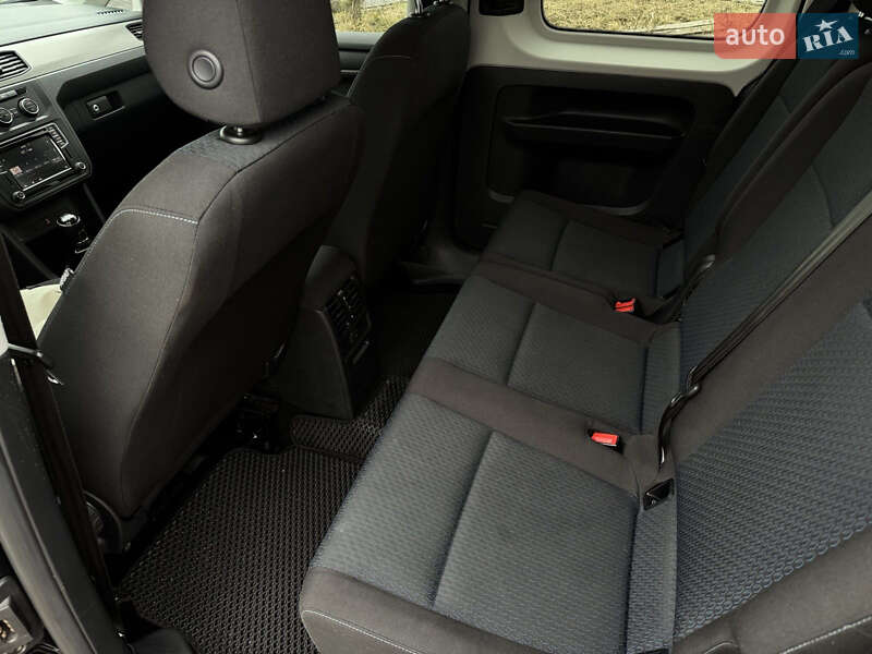 Минивэн Volkswagen Caddy 2016 в Хмельницком