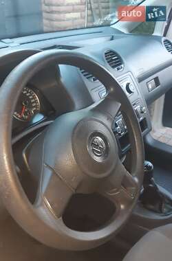 Грузовой фургон Volkswagen Caddy 2015 в 