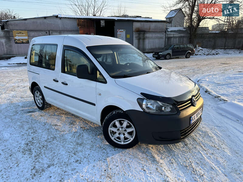 Volkswagen Caddy 2011