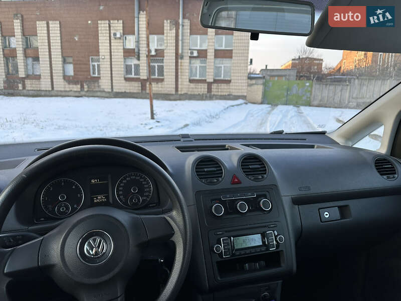 Минивэн Volkswagen Caddy 2011 в Киеве
