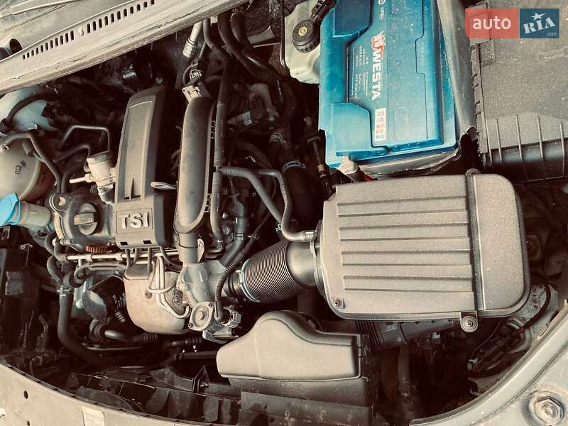 Мінівен Volkswagen Caddy 2012 в Києві