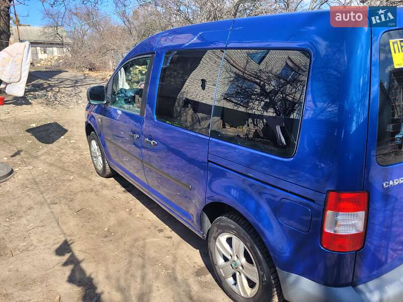 Минивэн Volkswagen Caddy 2005 в Новой Водолаге