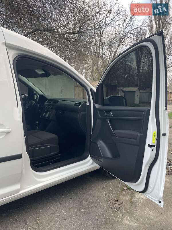 Мінівен Volkswagen Caddy 2016 в Одесі